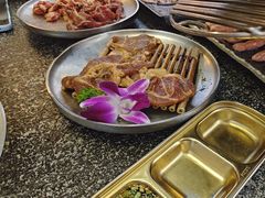 -红泥小火炉·东北泥炉烤肉(天一旗舰店)