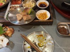 -围炉肉舍•炭烤活鳗•丹东海鲜烤肉(步行街店)