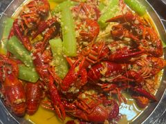 蒜蓉龙虾-指爱龙虾(金杨路总店)