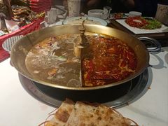 -小龙翻大江文化火锅(宽窄店)