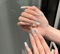 -猪猪女孩日式美睫美甲