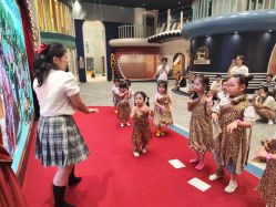 -奈尔宝·儿童乐园·亲子餐厅(鄞州万达店)