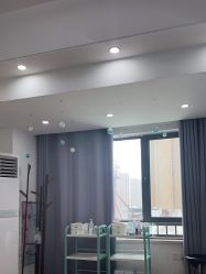 -蕾特恩专业祛痘皮肤管理