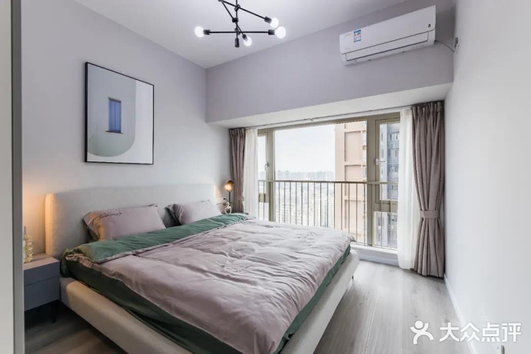 搭配北欧风格家具,打造出简约而温馨舒适的家居空间