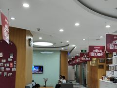 -雅悦齿科(顾村公园店)