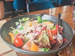 古法烟熏莳萝草三文鱼沙拉-YUE·6·西式融合餐厅(外滩六号店)