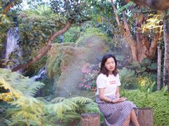 -Chom Cafe and Restaurant