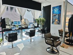-U·NI SALON 造型