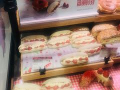 -巴黎贝甜(大宁国际商业广场店)