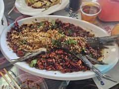 -雪湖煜辰鱼头老店(雪野湖店)