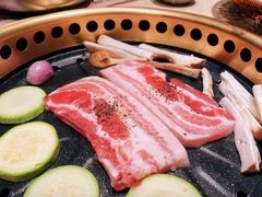 -蚂蚁洞·烤肉大营地(上海静安大悦城店)