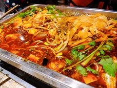 -金陵大勇烧烤·小龙虾·海鲜大咖(竹山路店)