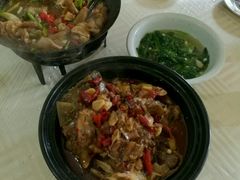 -国庆鱼头鱼尾馆(盛世华庭店)
