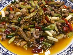 -牟记江湖特色重庆菜鱼蛋青蛙黄鳝海参(巴南区鱼洞鲁能店)