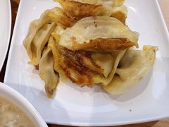 -肥叔锅贴(港澳广场店)
