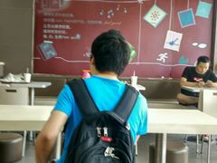 -华莱士·全鸡汉堡(沙井车站店)