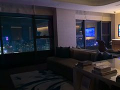 -秀·吧 Show Bar(兰州盛达希尔顿酒店)