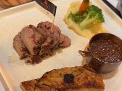 -洛缦音乐餐厅(工业展览馆万象城店)