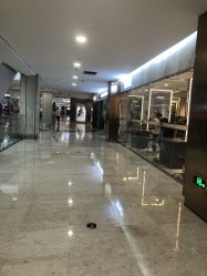 -罗亚帝造型·烫发染发