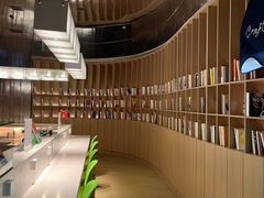 -涨巢·潮玩水疗局