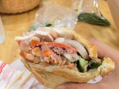 -Bánh Mì Huynh Hoa