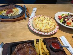 -菲滋意式餐厅(临平万达店)