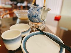 餐具摆设-喜喜酒家·纯手工点心·粤菜