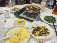 -洈水谣 · 地道荆州松滋菜(菱角湖公园店)