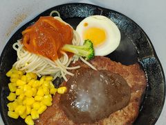 -汤姆家的牛排意面披萨(新城市广场店)