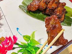 -刘姐啤酒鱼民族演艺餐厅(西街总店)