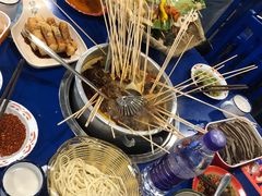 -马路边边串串香(延庆环球新意广场店)