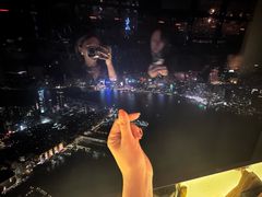 -OZONE 顶楼酒吧(香港丽思卡尔顿酒店)