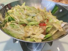 干锅手撕包菜-松沪名灶·豆浆鱼头·新上海菜(飞航吾悦广场店)
