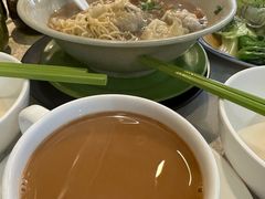 -万利洪记粉面美食
