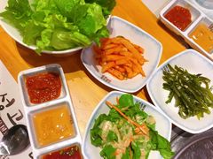 小菜-唯成•韩国炭火烤肉 유성고기