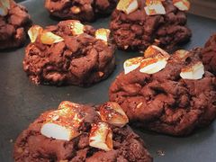 烤棉花糖巧克力曲奇-CHOCMONS巧克怪兽(屏风街店)