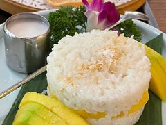 芒果糯米饭-樾餐厅泰式海鲜火锅(民歌湖店)