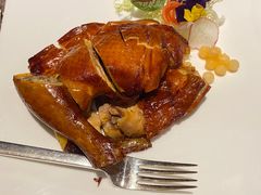 吊烧脆皮鸡-阳澄湖费尔蒙酒店颐丰阁中餐厅(马鞍山西路店)
