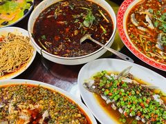 -陈胖子鱼庄(黄辣丁新津店)