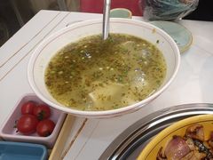 -休记光头香辣蟹干锅(绵竹店)