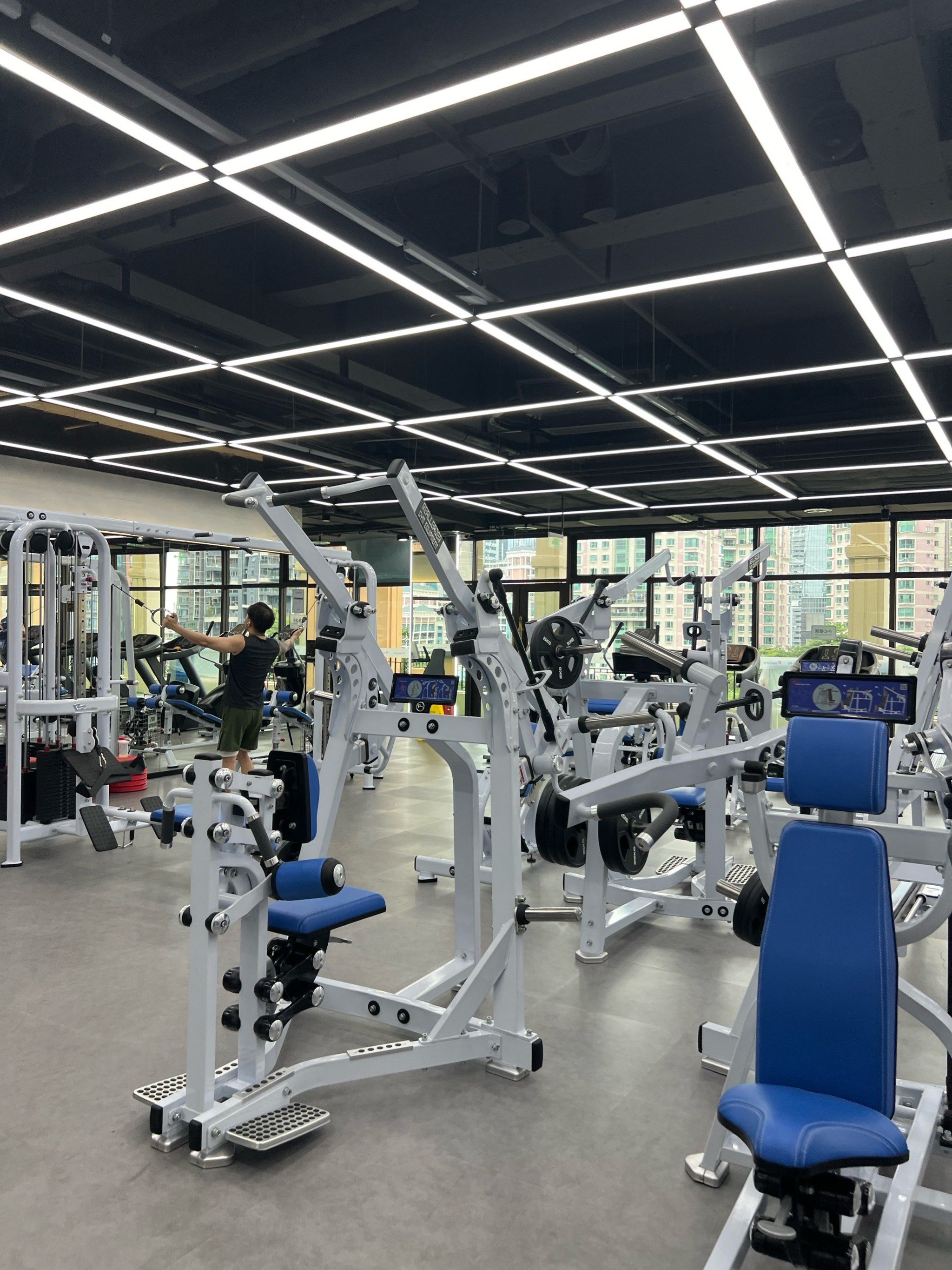 每日一推健身房