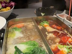 -左庭右院鲜牛肉火锅黑金店(陆家嘴中心店)