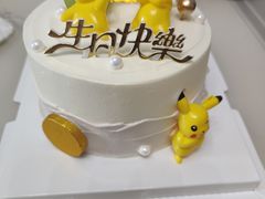 -蓝小轩蛋糕·面包(趣春店)