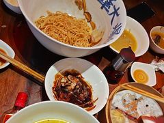 -李犟大爆鳝面·手工蟹黄包(湖滨西湖店)
