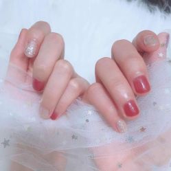 -吉吉靓甲美睫
