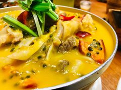 -老滇山寨•云南特色菜•地方菜•民族风情歌舞表演(金碧店)