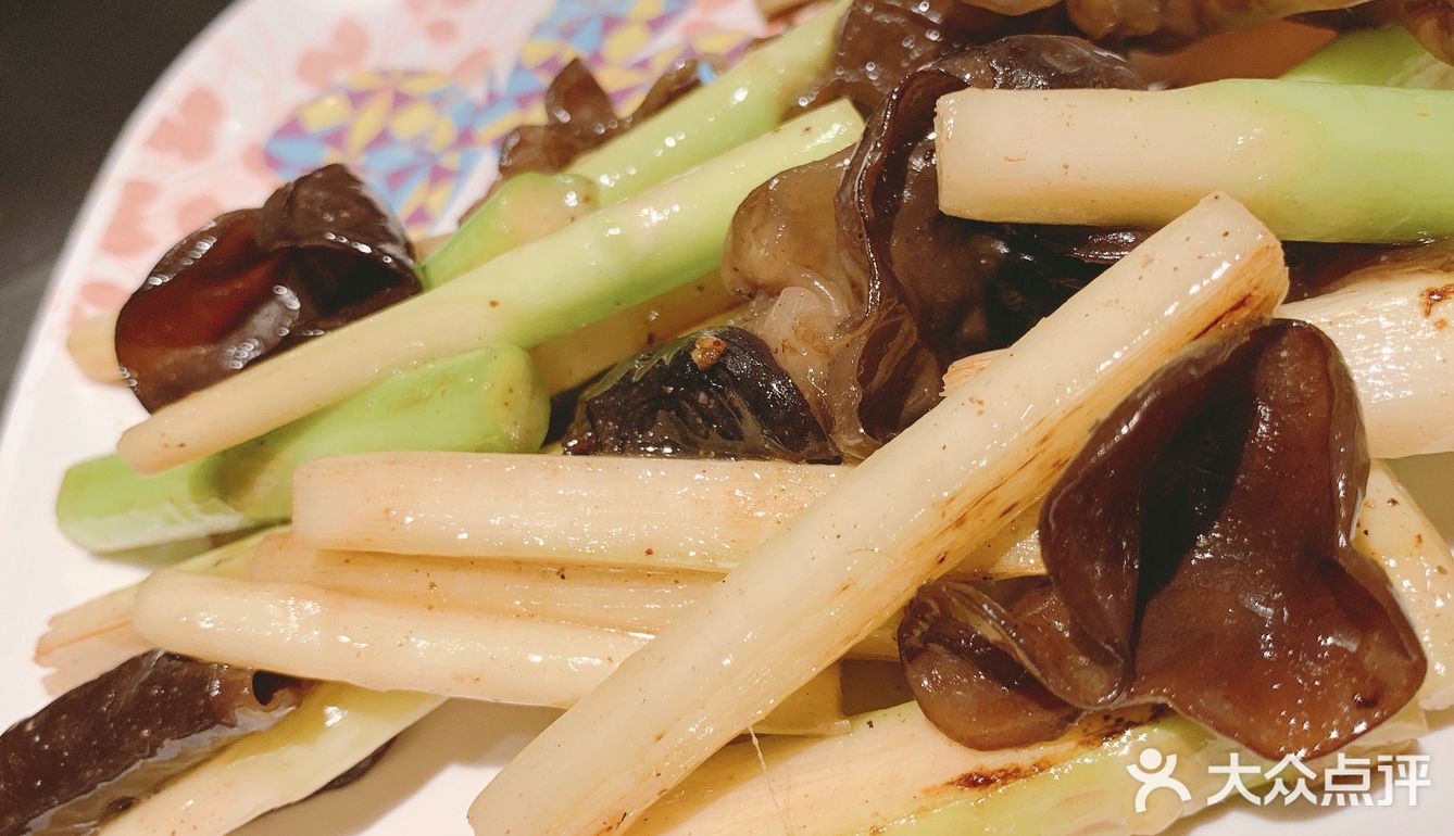 黑胡椒味很浓 分量也非常大