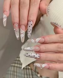 -Fanni美甲美睫皮肤管理