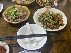 -小杨翘脚牛肉