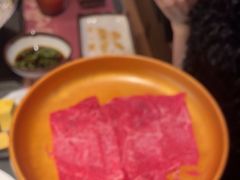 -牛YO寿喜烧·铁板烧和牛火锅自助(市府恒隆店)